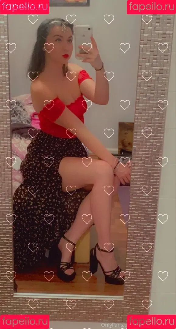 swallowpeaches Onlyfans Photo Gallery 