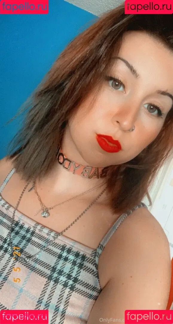 swallowpeaches Onlyfans Photo Gallery 