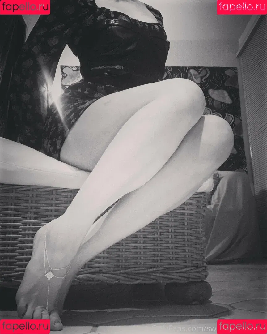 swallowpeaches Onlyfans Photo Gallery 