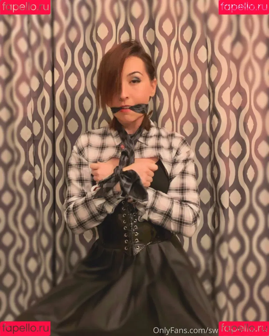 swallowpeaches Onlyfans Photo Gallery 