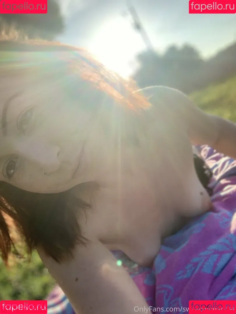 swallowpeaches Onlyfans Photo Gallery 