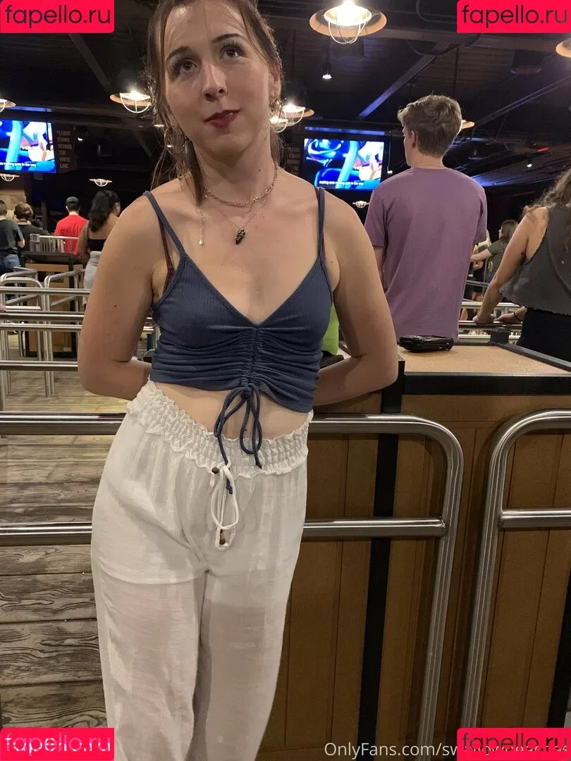 swallowpeaches Onlyfans Photo Gallery 