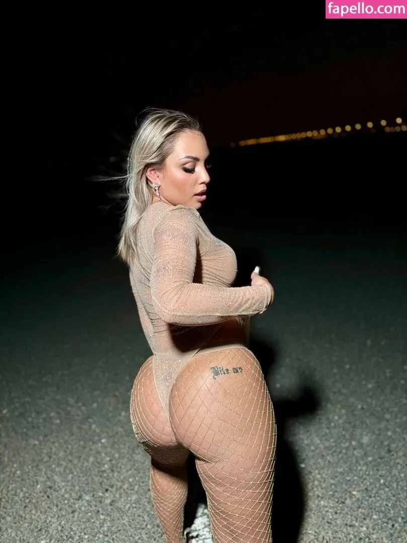 martitwerk Onlyfans Photo Gallery 