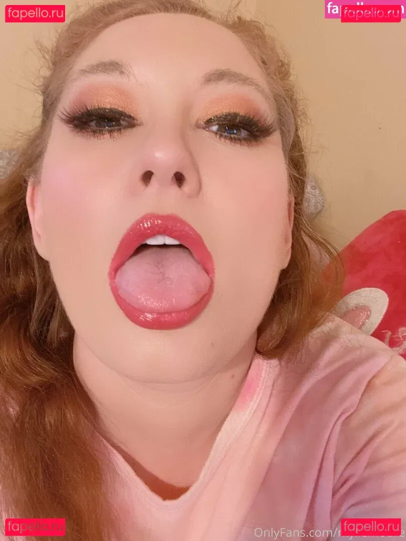 myliemoore Onlyfans Photo Gallery 