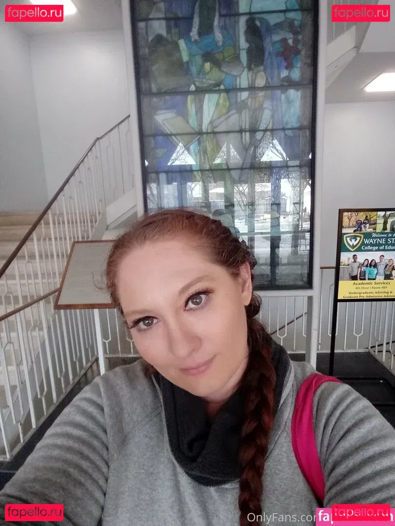 myliemoore Onlyfans Photo Gallery 