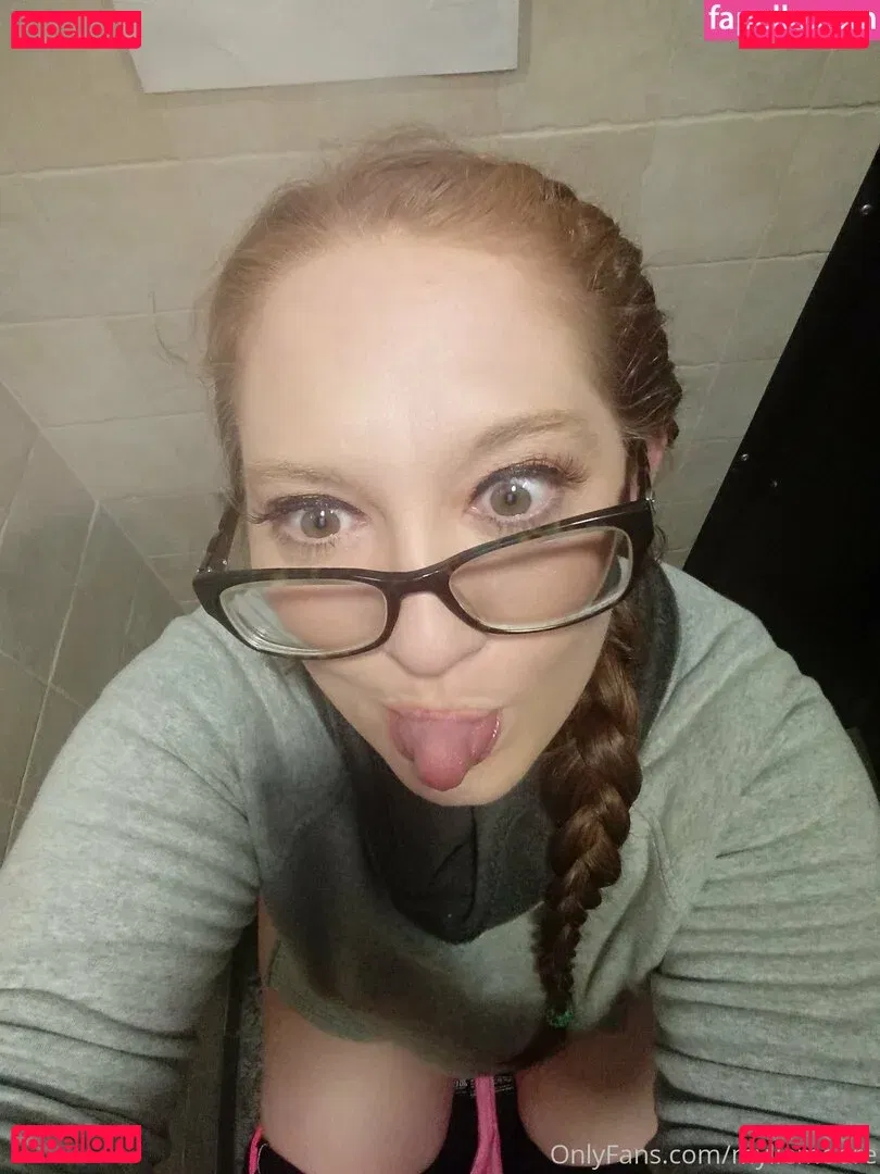 myliemoore Onlyfans Photo Gallery 