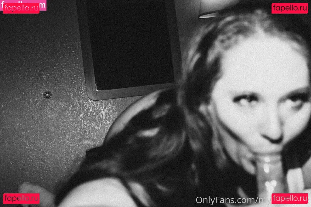 myliemoore Onlyfans Photo Gallery 