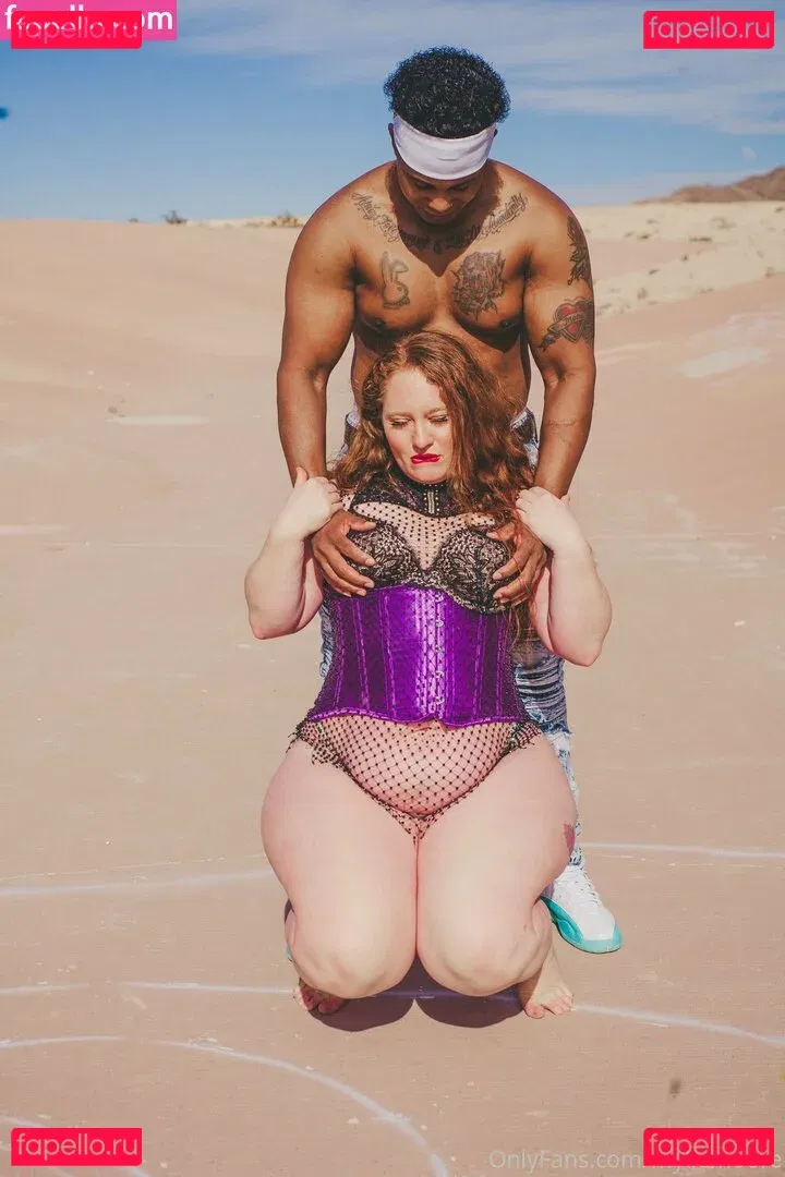 myliemoore Onlyfans Photo Gallery 