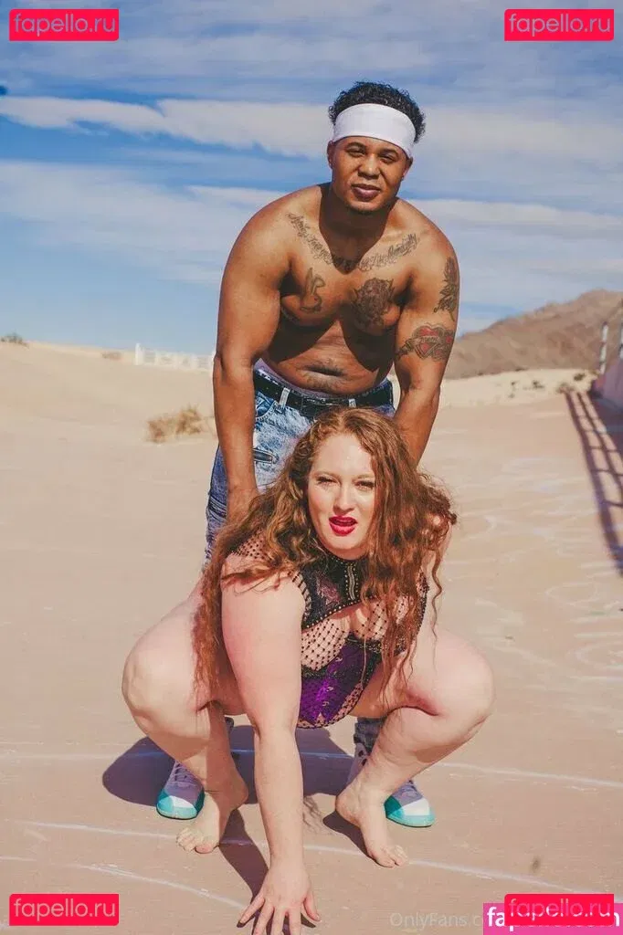 myliemoore Onlyfans Photo Gallery 