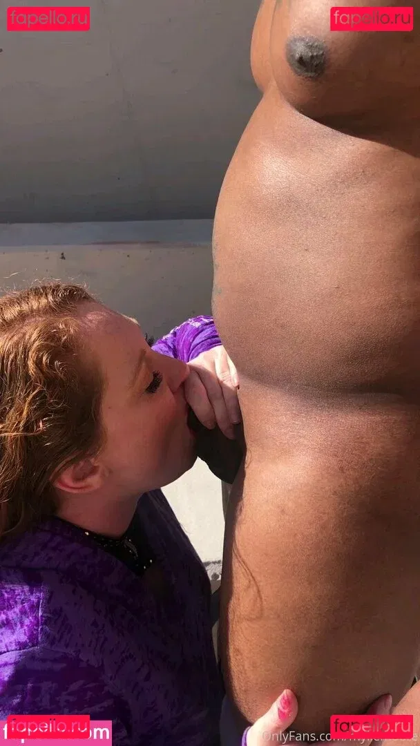 myliemoore Onlyfans Photo Gallery 