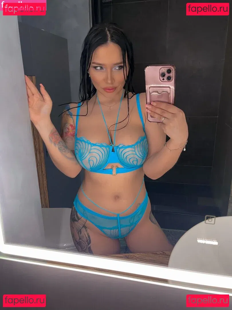 Julia Cher Alias Julia Connors Onlyfans Photo Gallery 