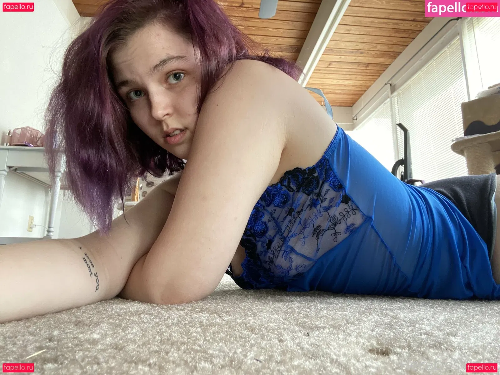 hereliesviolet Onlyfans Photo Gallery 