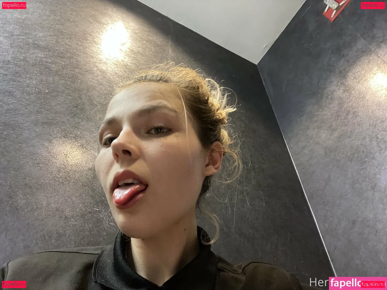 hereliesviolet Onlyfans Photo Gallery 