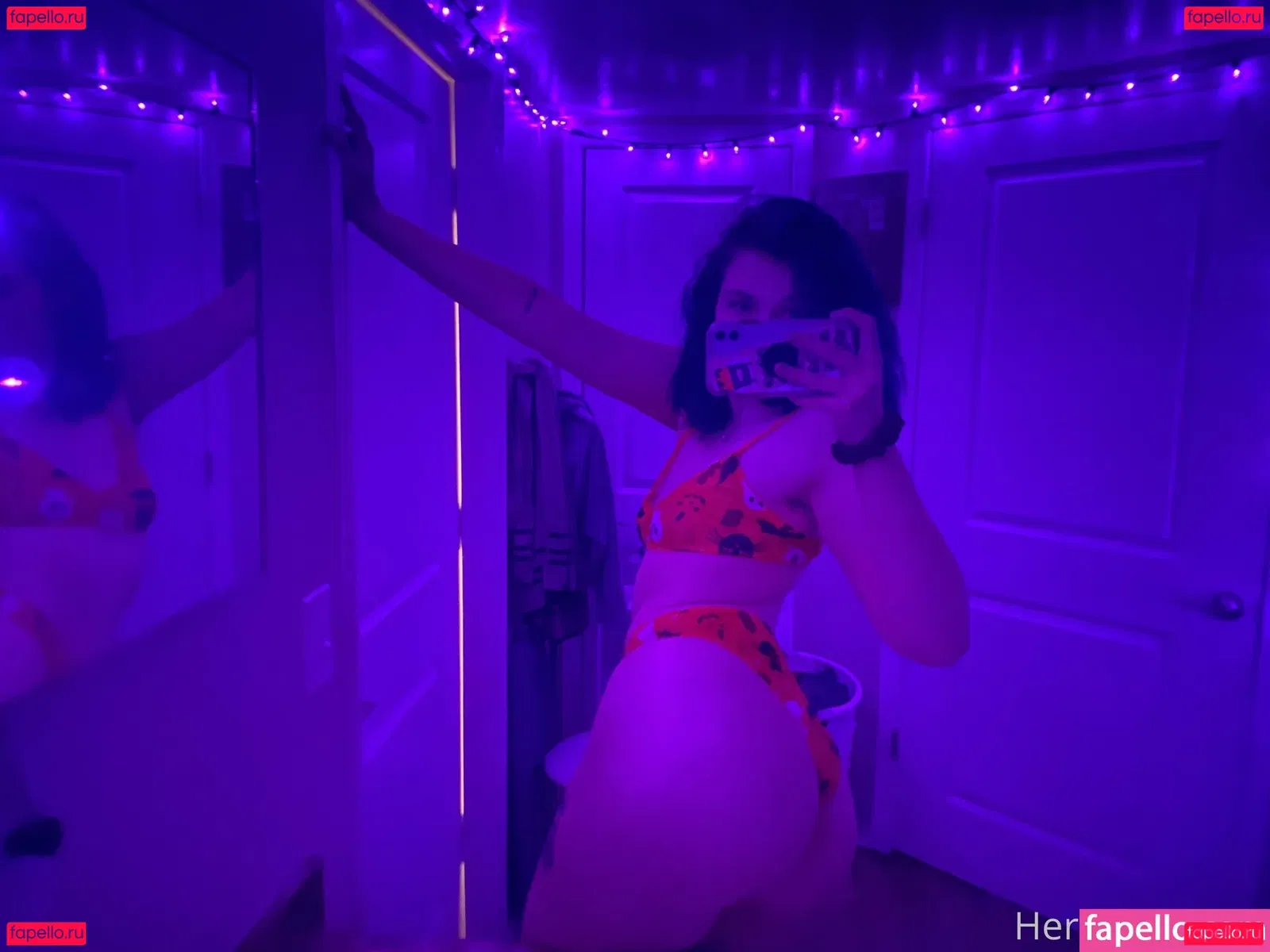 hereliesviolet Onlyfans Photo Gallery 