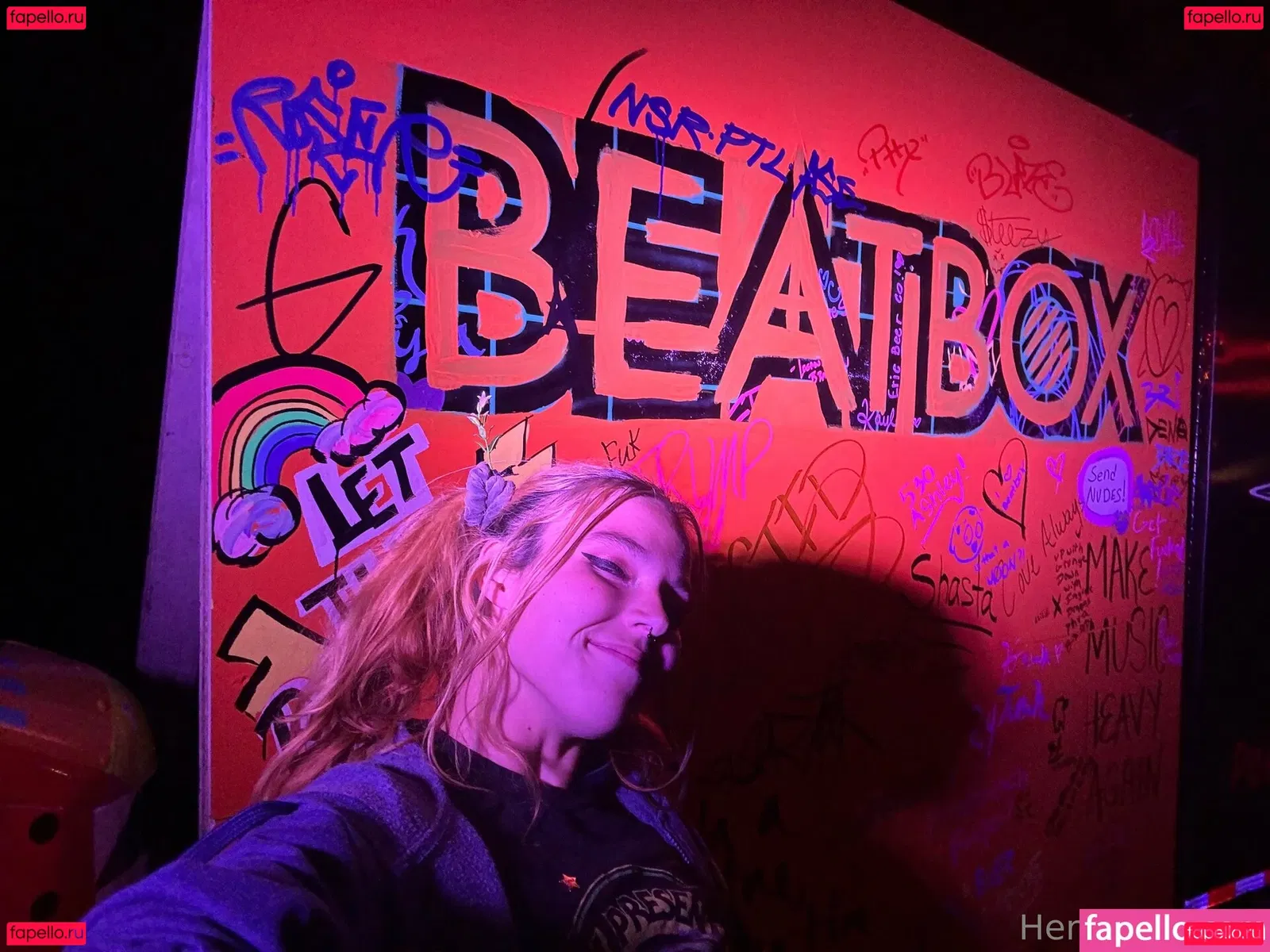 hereliesviolet Onlyfans Photo Gallery 