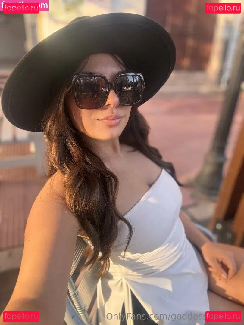 goddessmiah16 Onlyfans Photo Gallery 