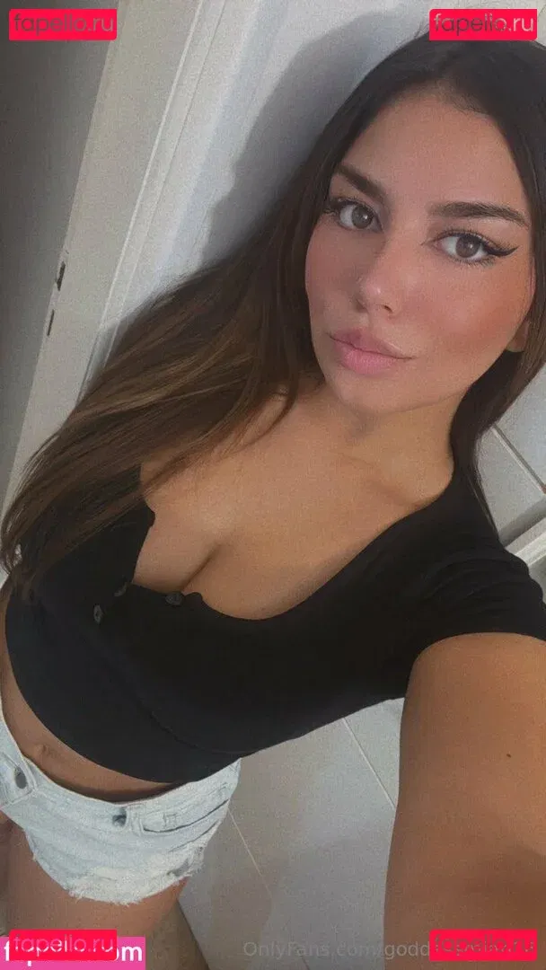 goddessmiah16 Onlyfans Photo Gallery 