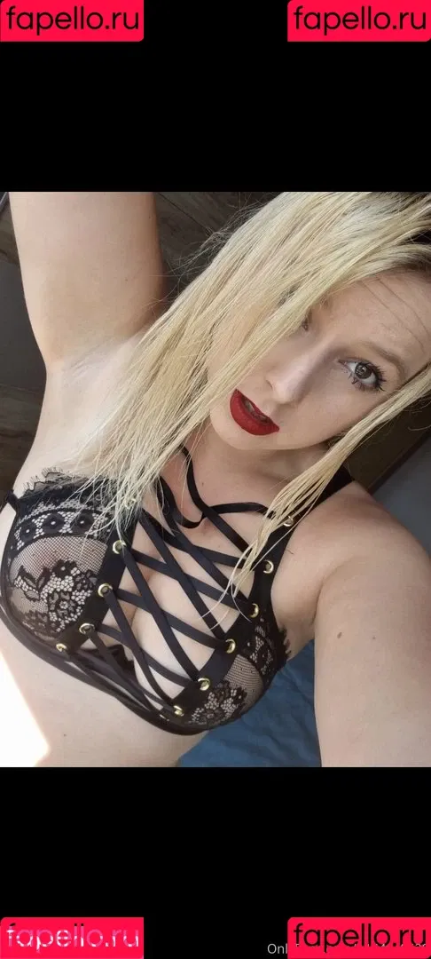 blondigirlll Onlyfans Photo Gallery 