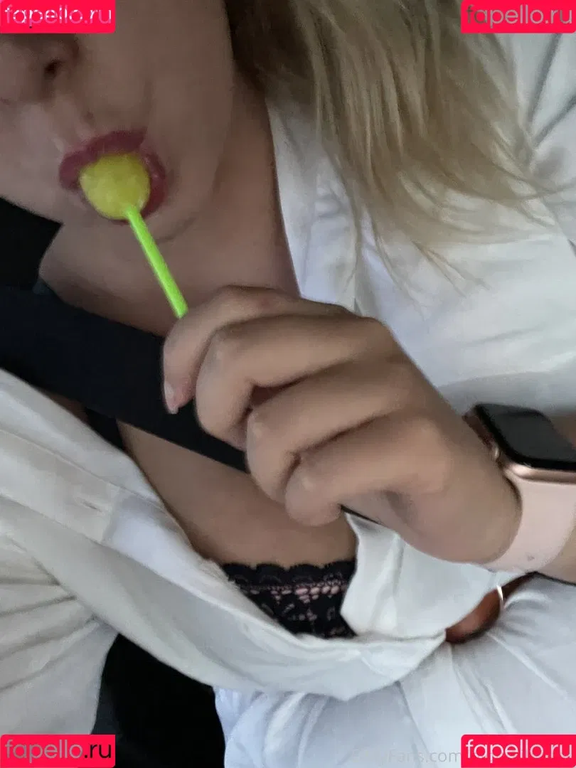 blondigirlll Onlyfans Photo Gallery 