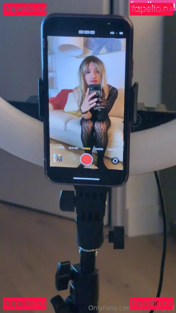 asiansissycd Onlyfans Photo Gallery 