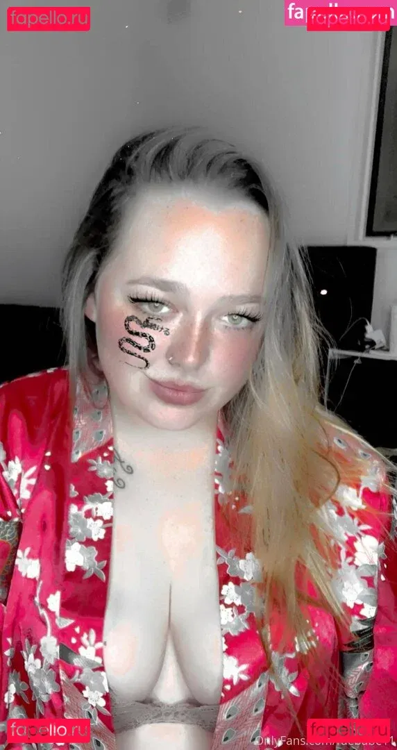 raebabe11 Onlyfans Photo Gallery 