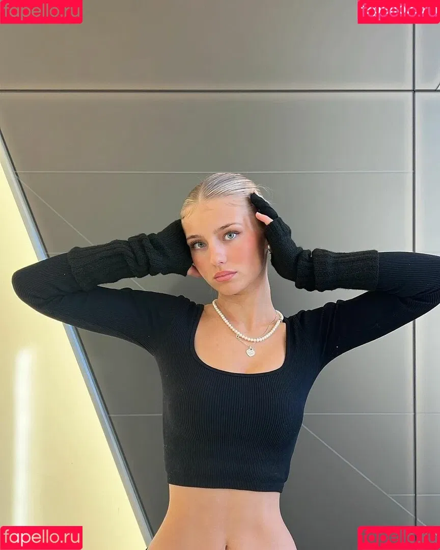 elena.zbt Onlyfans Photo Gallery 
