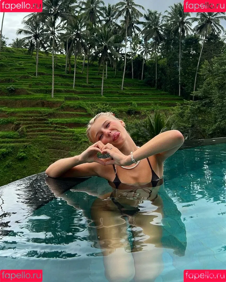elena.zbt Onlyfans Photo Gallery 