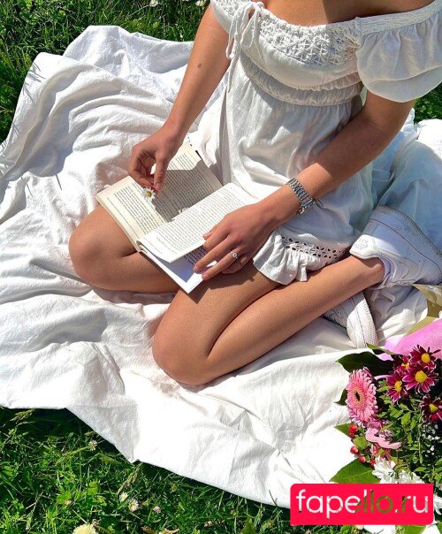 elena.zbt Onlyfans Photo Gallery 