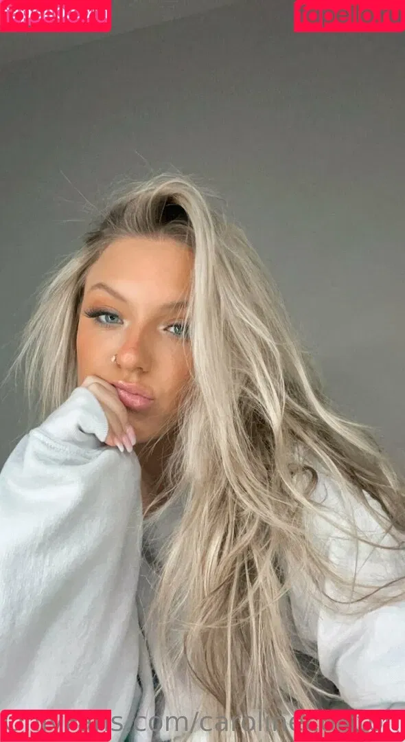 carolinecolston Onlyfans Photo Gallery 