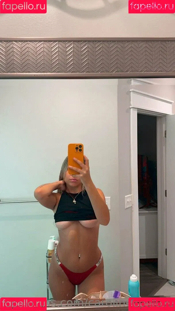 carolinecolston Onlyfans Photo Gallery 