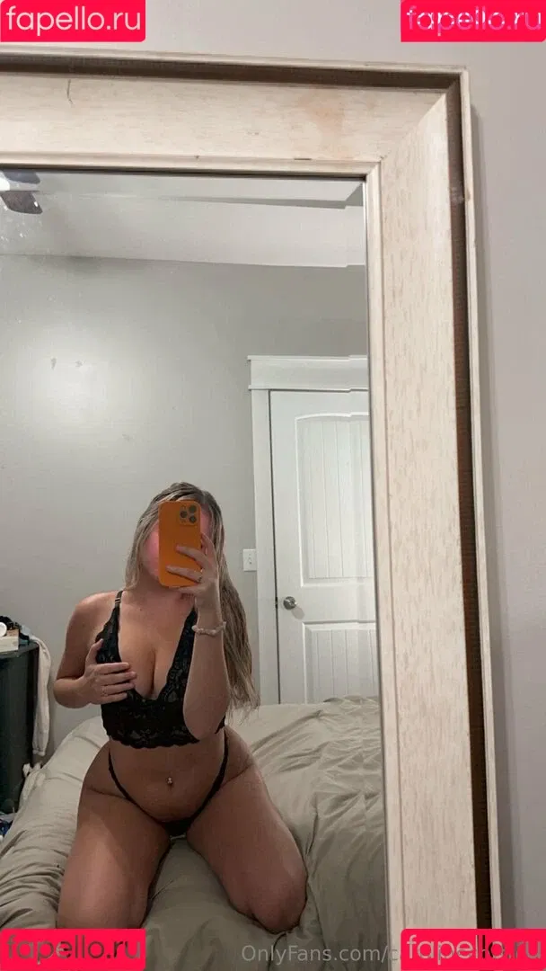 carolinecolston Onlyfans Photo Gallery 