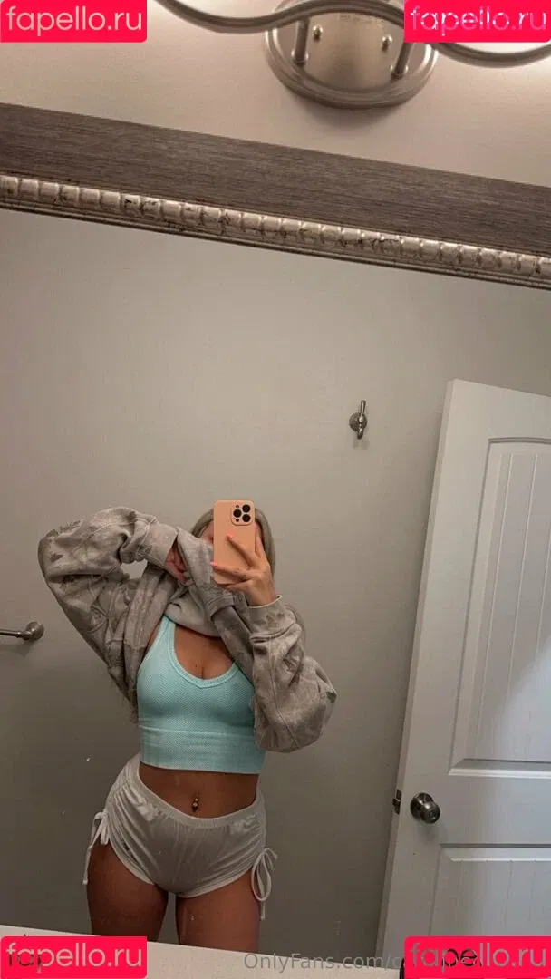 carolinecolston Onlyfans Photo Gallery 