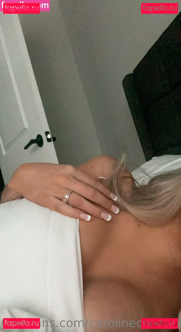 carolinecolston Onlyfans Photo Gallery 