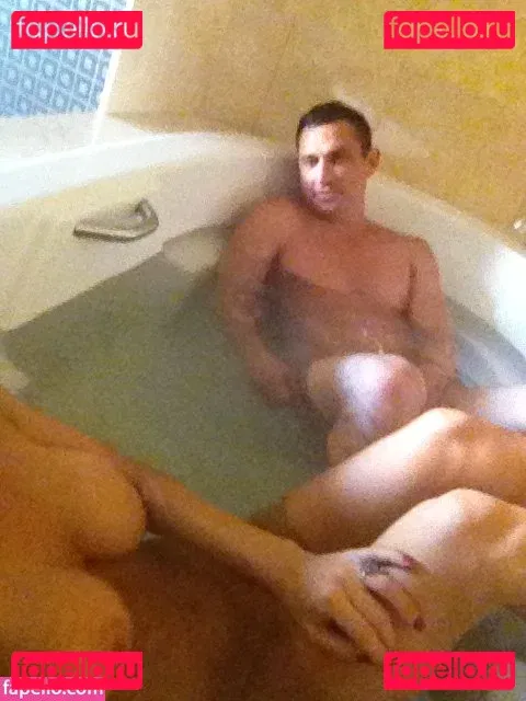 Jenny McCarthy Onlyfans Photo Gallery 