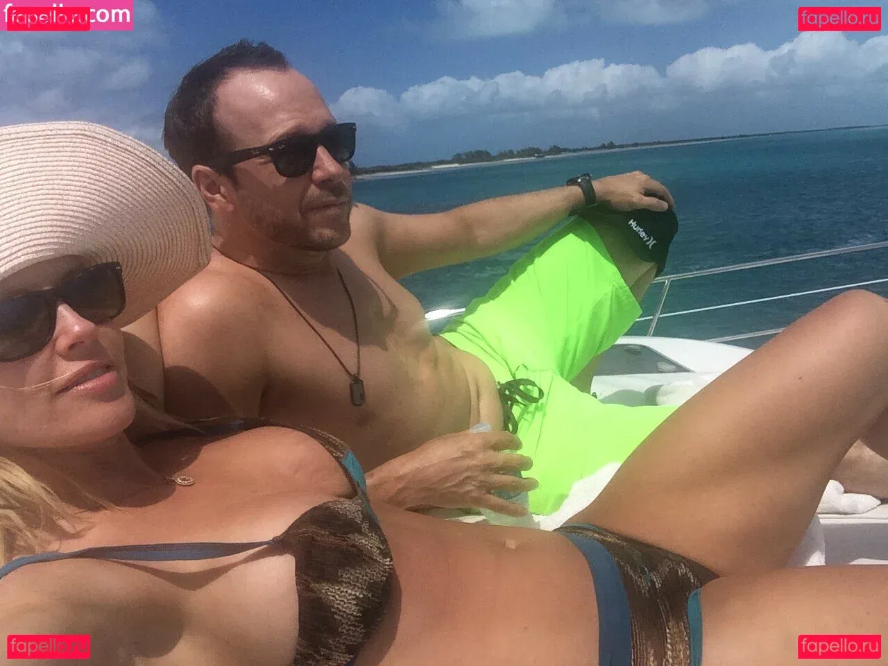 Jenny McCarthy Onlyfans Photo Gallery 