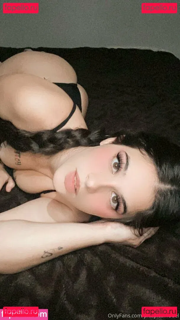 picapicamodel Onlyfans Photo Gallery 