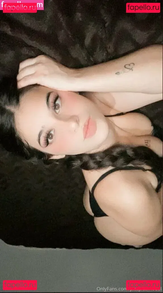 picapicamodel Onlyfans Photo Gallery 