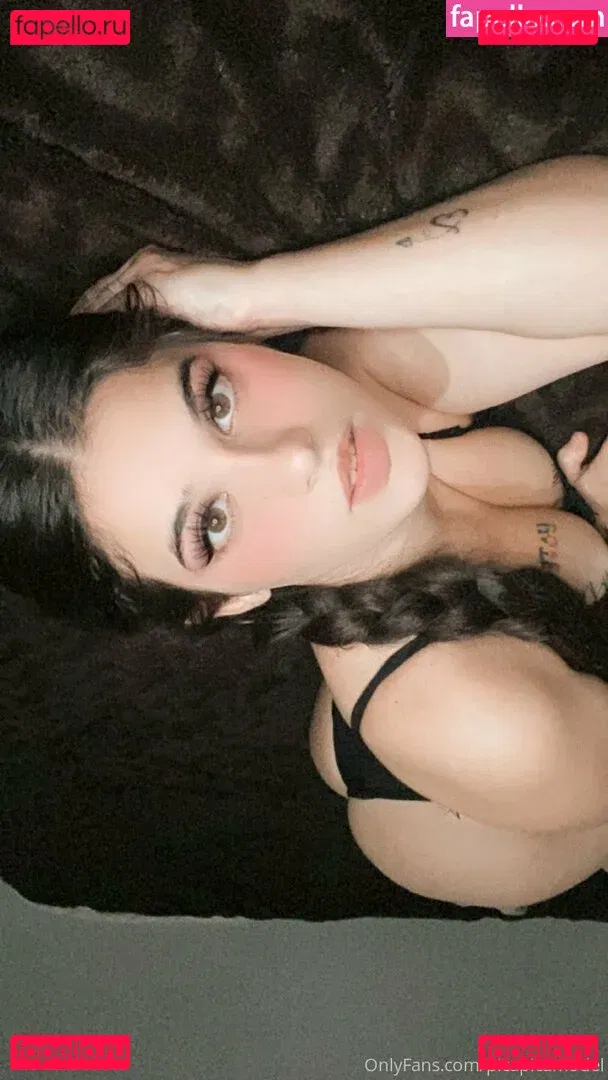 picapicamodel Onlyfans Photo Gallery 