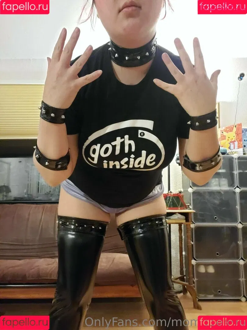 momo18496 Onlyfans Photo Gallery 