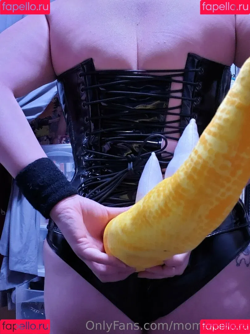 momo18496 Onlyfans Photo Gallery 