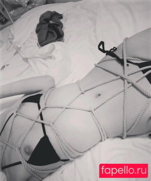 Nekoomok Nude Onlyfans Photo 3