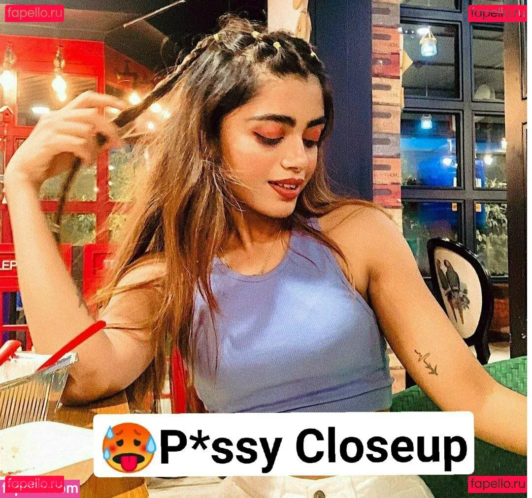 Simi Das Onlyfans Photo Gallery 