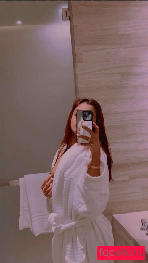 Simi Das Onlyfans Photo Gallery 