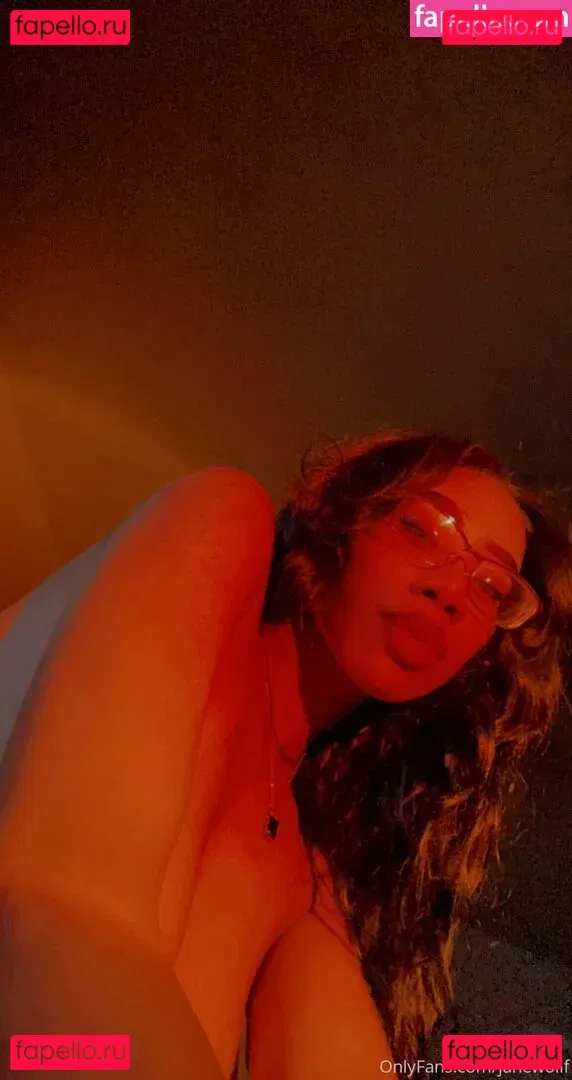 womanflo Onlyfans Photo Gallery 