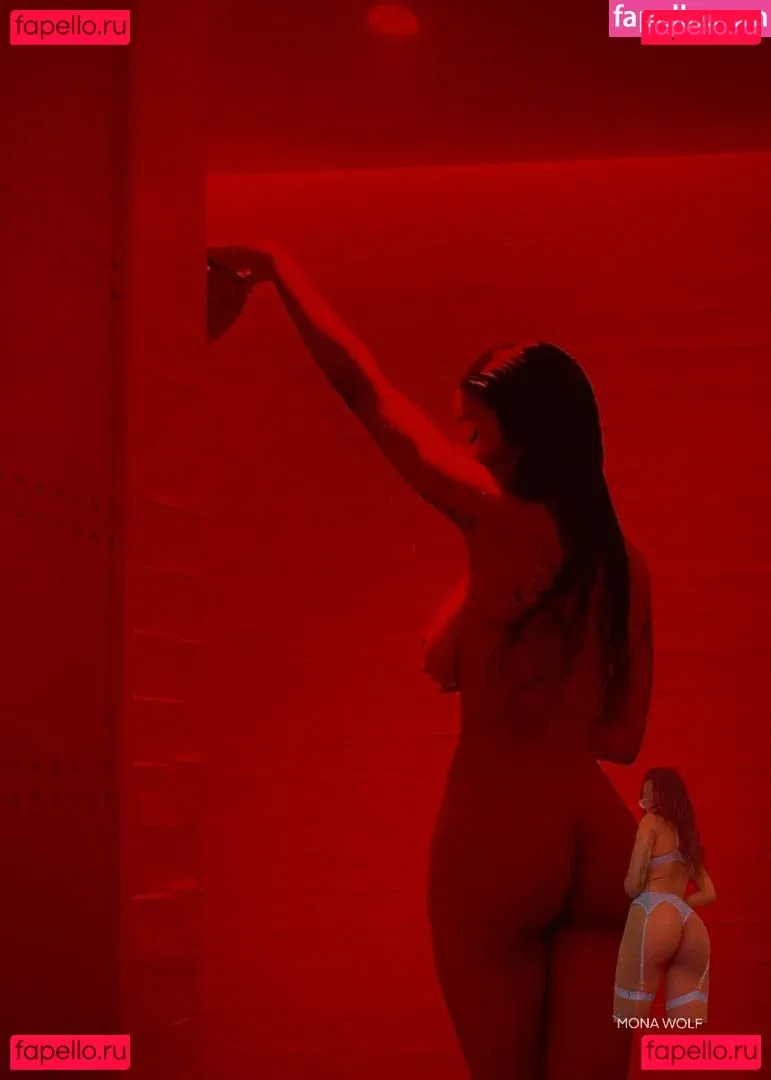 womanflo Onlyfans Photo Gallery 