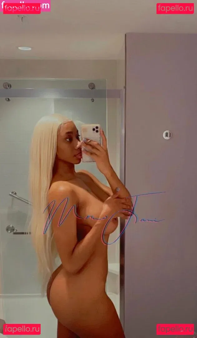 womanflo Onlyfans Photo Gallery 