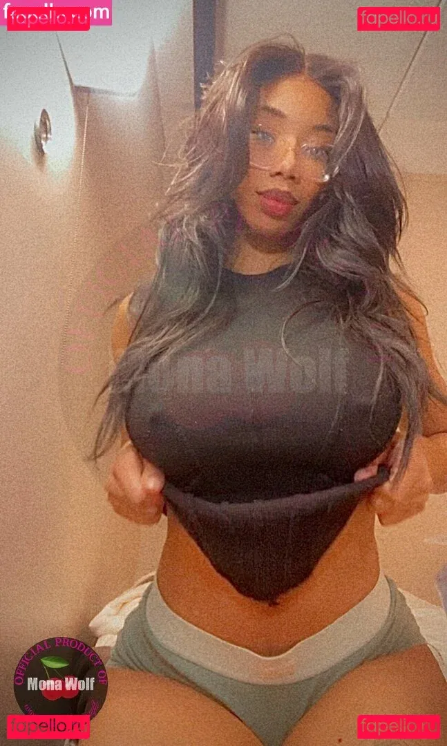 womanflo Onlyfans Photo Gallery 