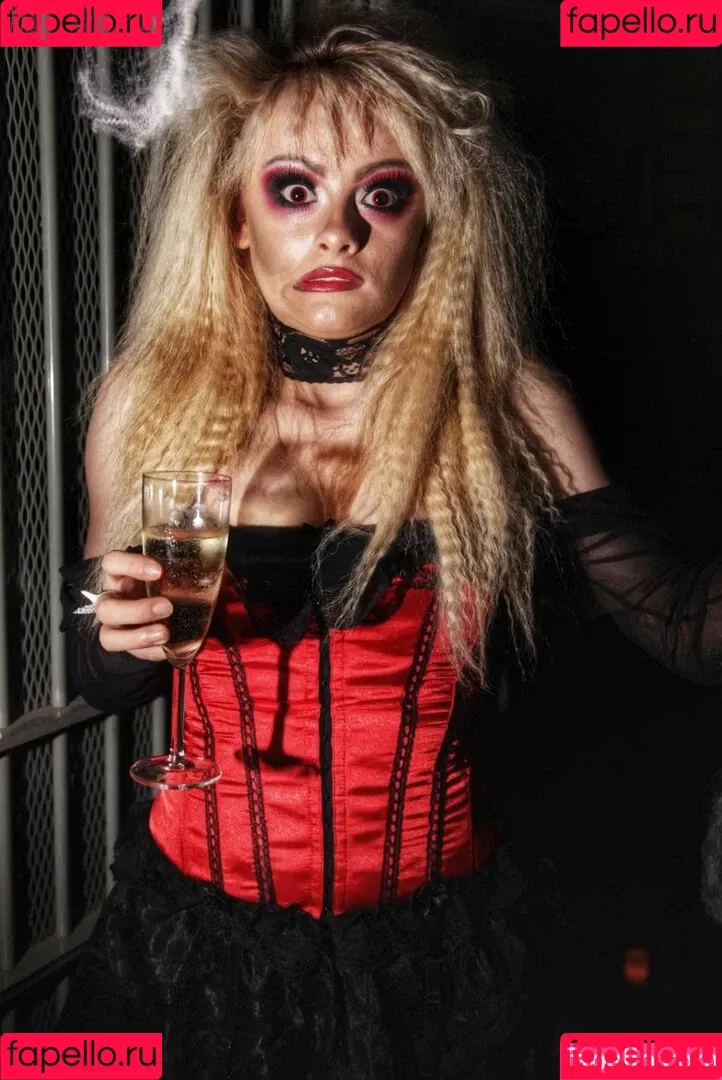 Katie McGlynn Onlyfans Photo Gallery 