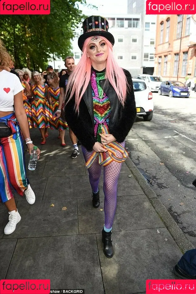 Katie McGlynn Onlyfans Photo Gallery 