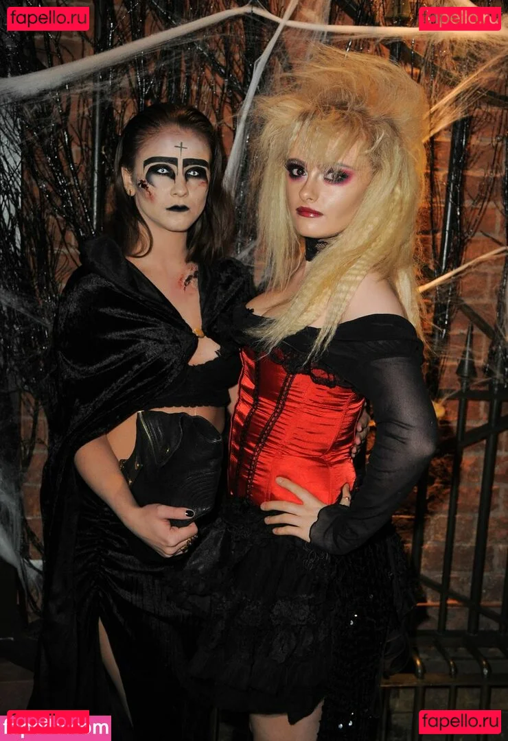 Katie McGlynn Onlyfans Photo Gallery 